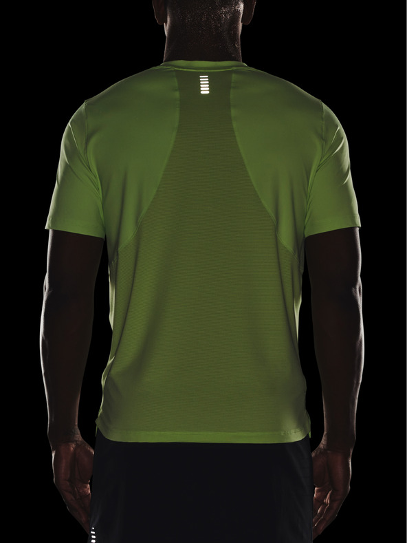 Under Armour Pánské tričko Under Armour IsoChill Run 200 SS