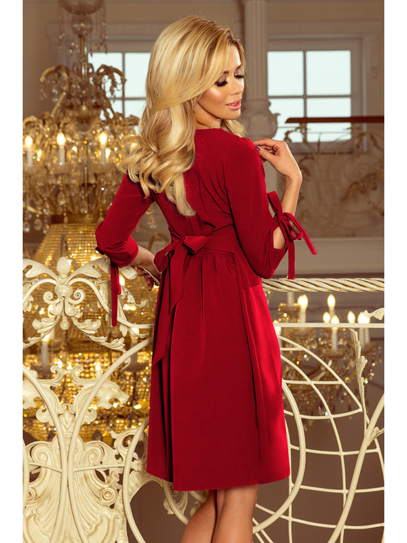 numoco ALICE Šaty s luky - burgundské barvy