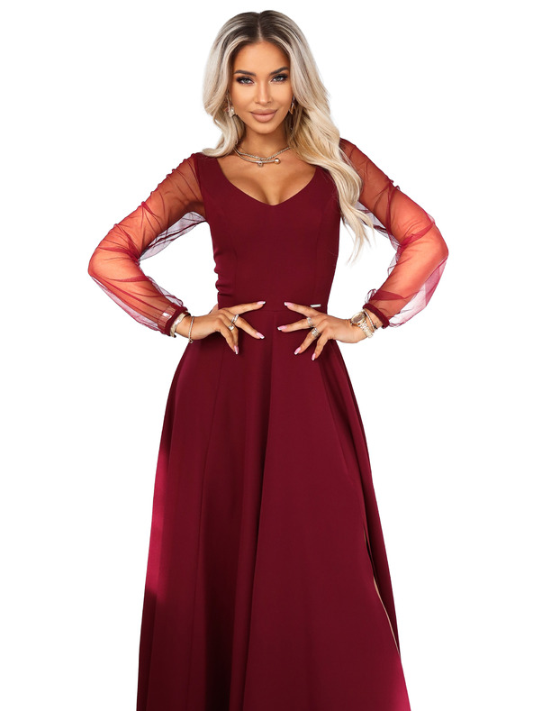 numoco LORETTA unikátní dlouhé šaty s tylovými rukávy a výstřihem - vínové