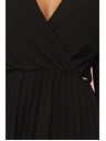 numoco ISABELLE Polské skládané šaty s dlouhým rukávem a výstřihem - černé