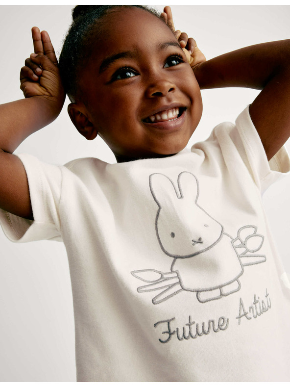 Marks & Spencer Tričko Miffy™ s vysokým podílem bavlny (1–8 let) Marks & Spencer smetanová