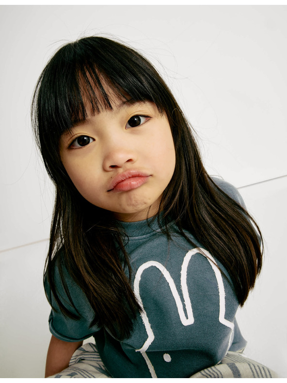 Marks & Spencer Tričko Miffy™ s vysokým podílem bavlny (1–8 let) Marks & Spencer šedá