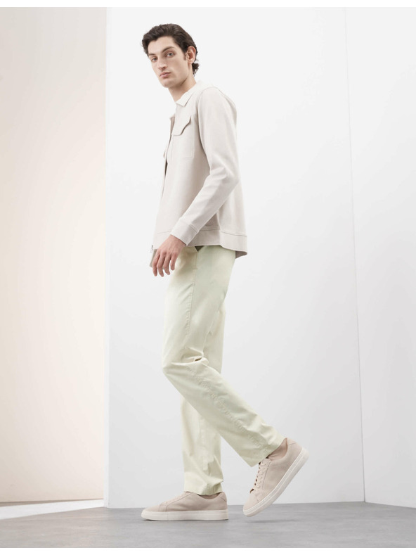Marks & Spencer Super lehké chino kalhoty, normální střih Marks & Spencer smetanová