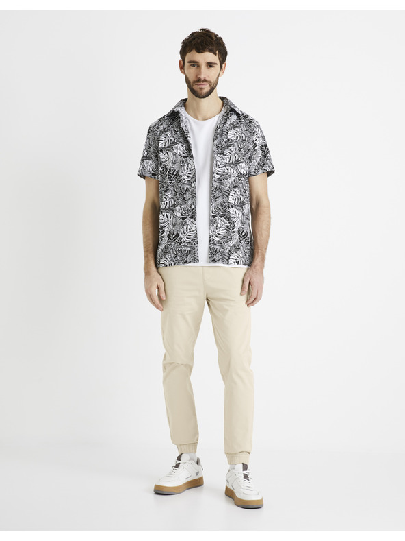 Celio Bílo-černá pánská vzorovaná košile Celio Daprinti