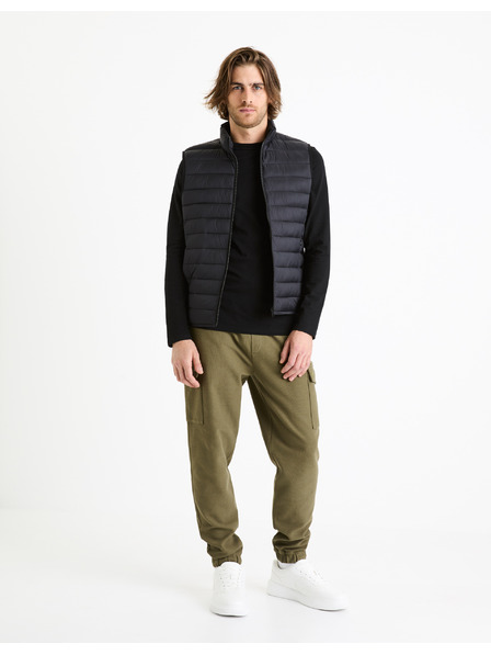 Celio Černé pánské basic tričko s kapsou Celio