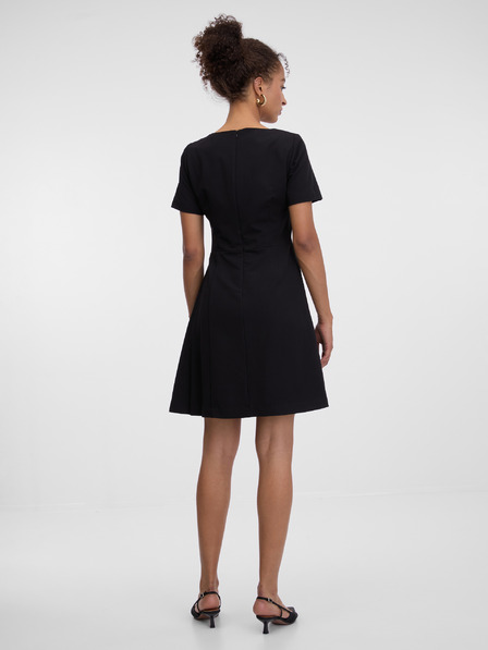 Orsay Černé dámské šaty ke kolenům ORSAY