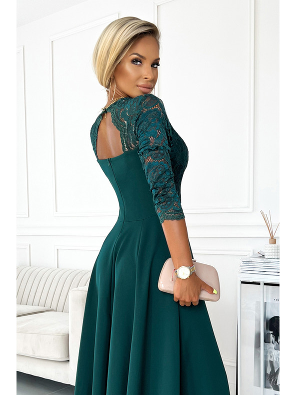 numoco Elegantní krajkové dlouhé šaty s výstřihem - zelené Numoco AMBER