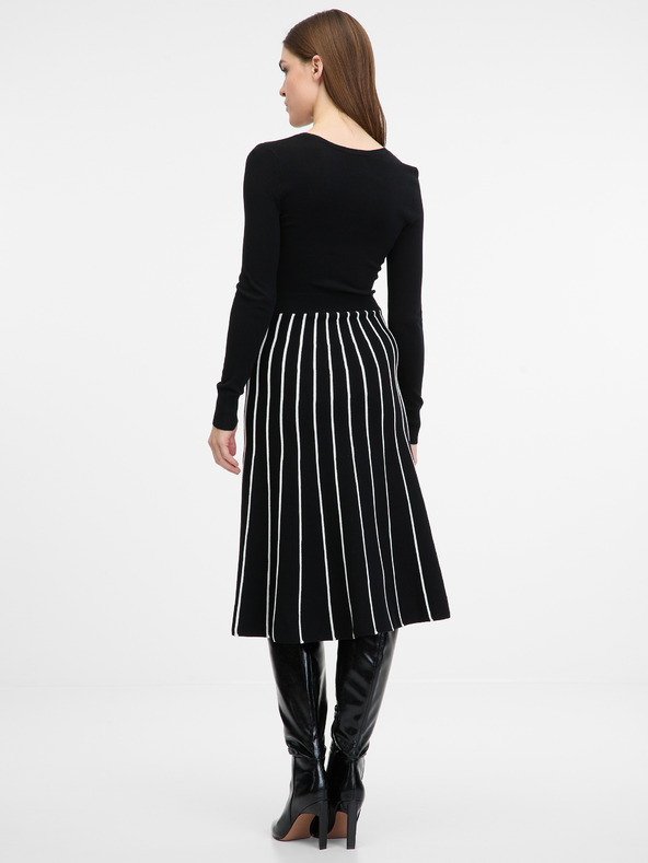 Orsay Černé dámské šaty ke kolenům ORSAY