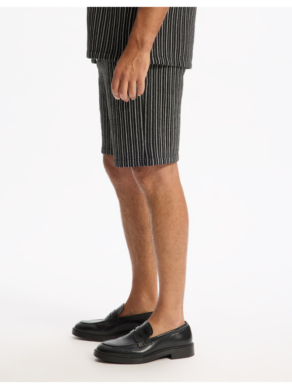 Celio Plátěné kraťasy Gostripebm