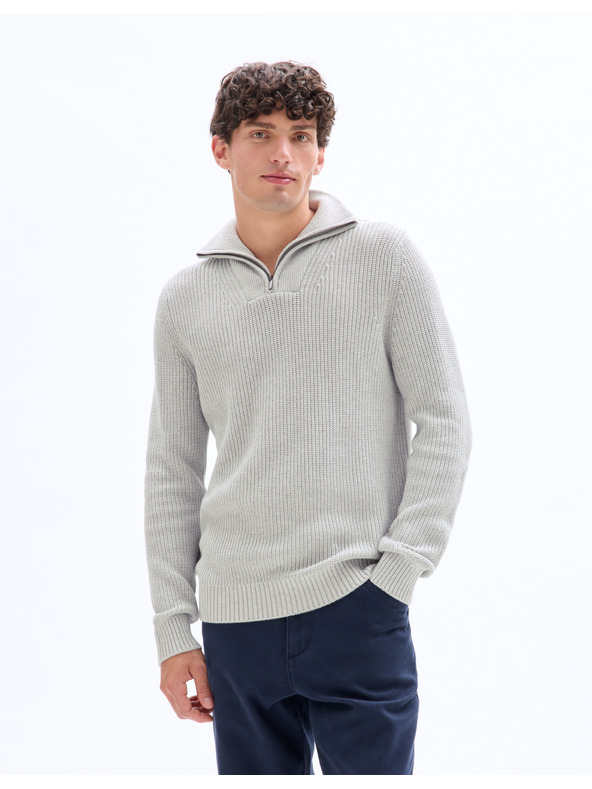 Celio Svetr Metrucker se stojáčkem