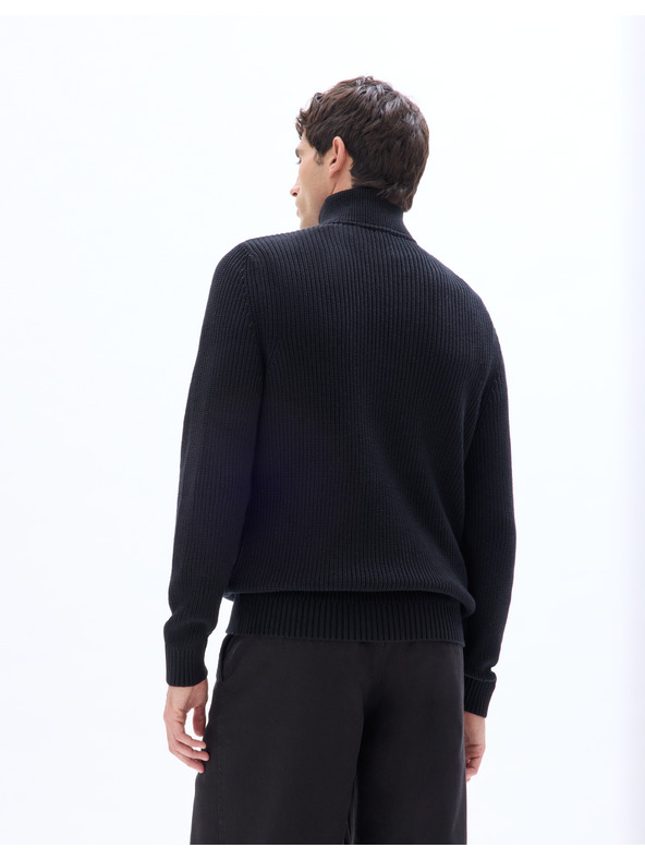 Celio Svetr Metrucker se stojáčkem