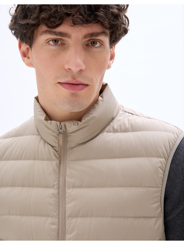 Celio Vesta Mulightsl