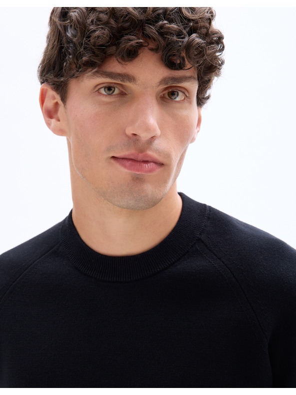 Celio Svetr Meclothild