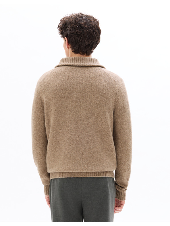 Celio Svetr Metruck se stojáčkem