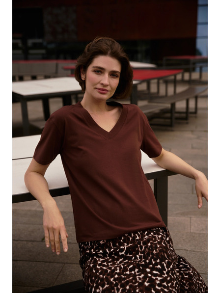 Moodo Hnědý top s véčkovým výstřihem Moodo