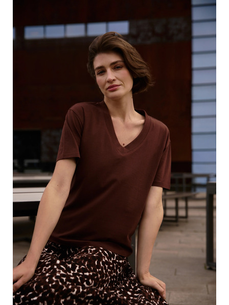 Moodo Hnědý top s véčkovým výstřihem Moodo