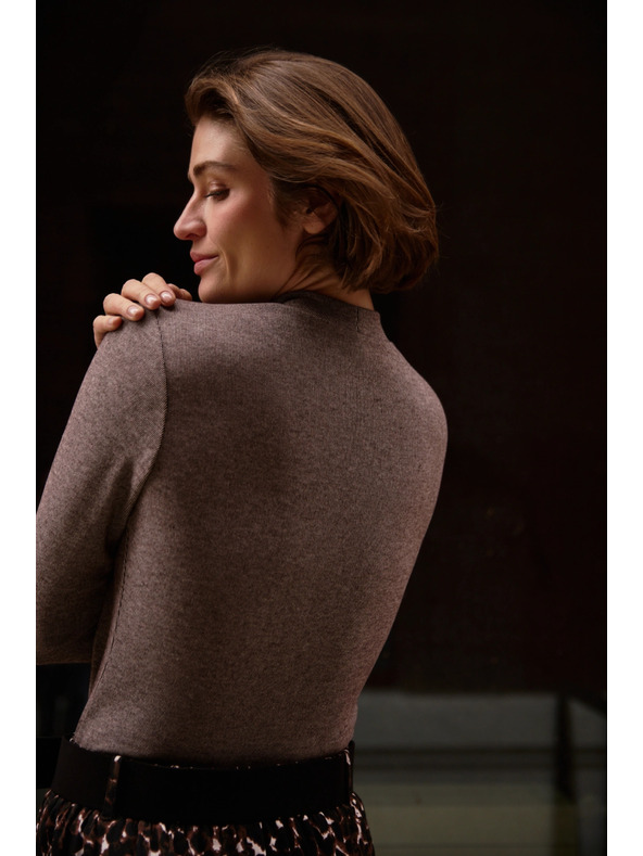 Moodo Hnědé tričko se stojáčkem Moodo