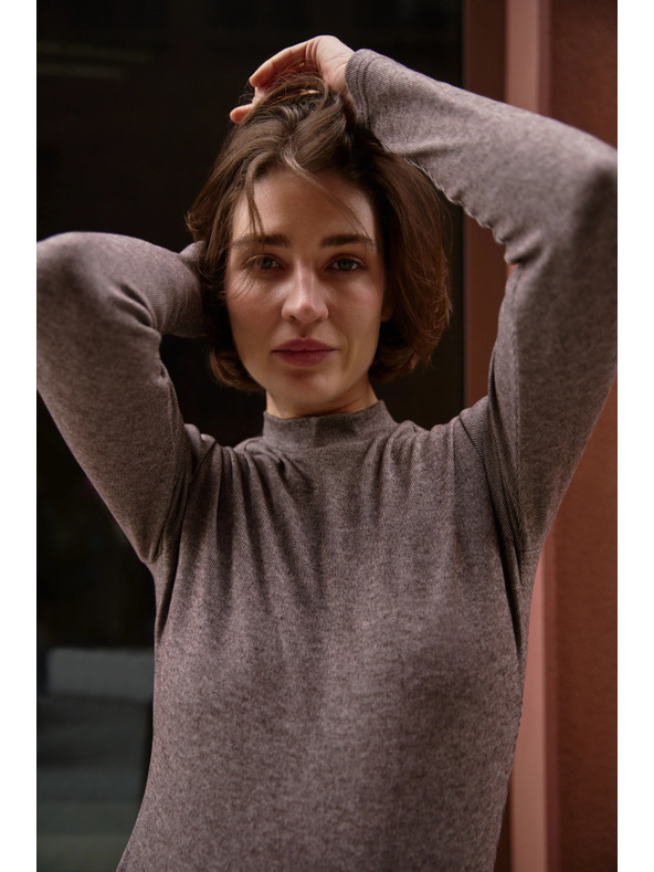 Moodo Hnědé tričko se stojáčkem Moodo