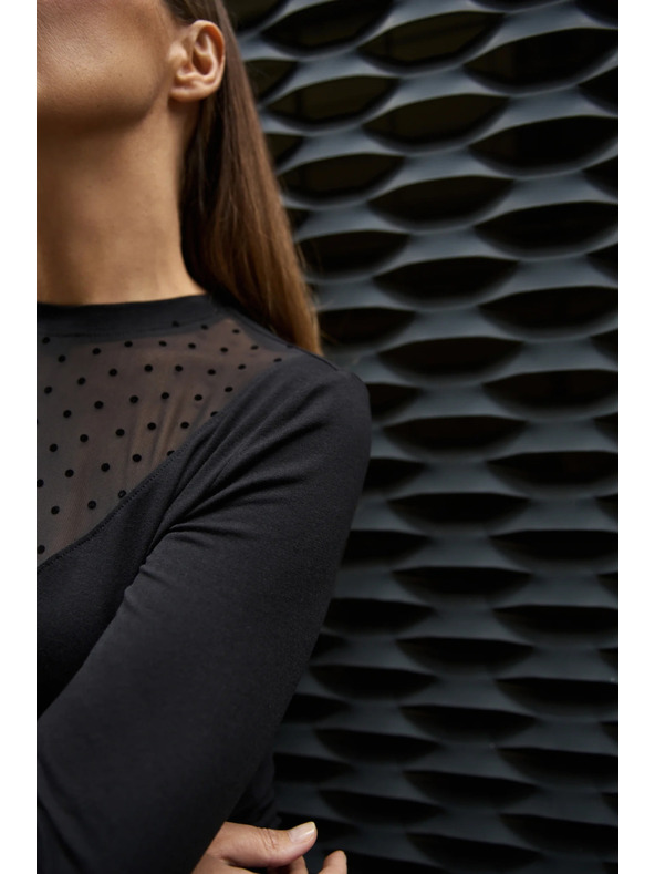 Moodo Přiléhavá černá halenka Moodo