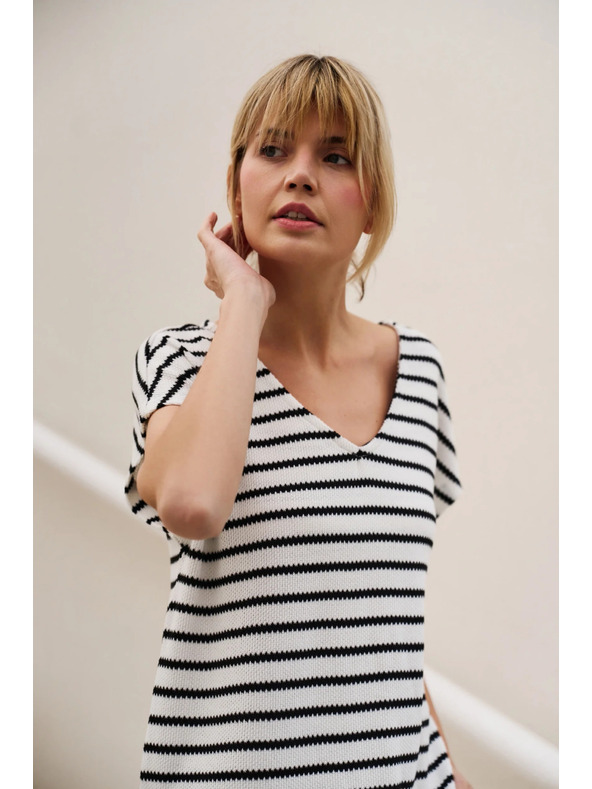 Moodo White Striped Blouse Moodo