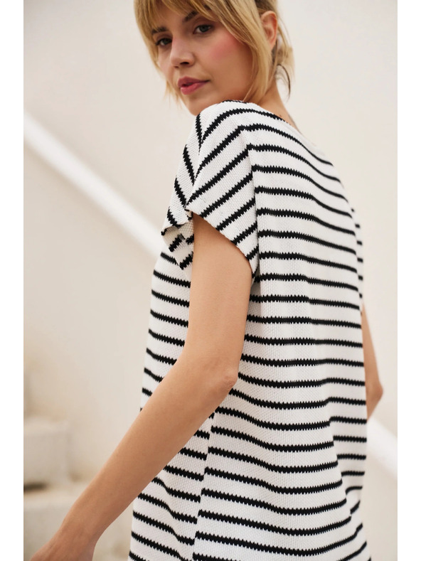 Moodo White Striped Blouse Moodo