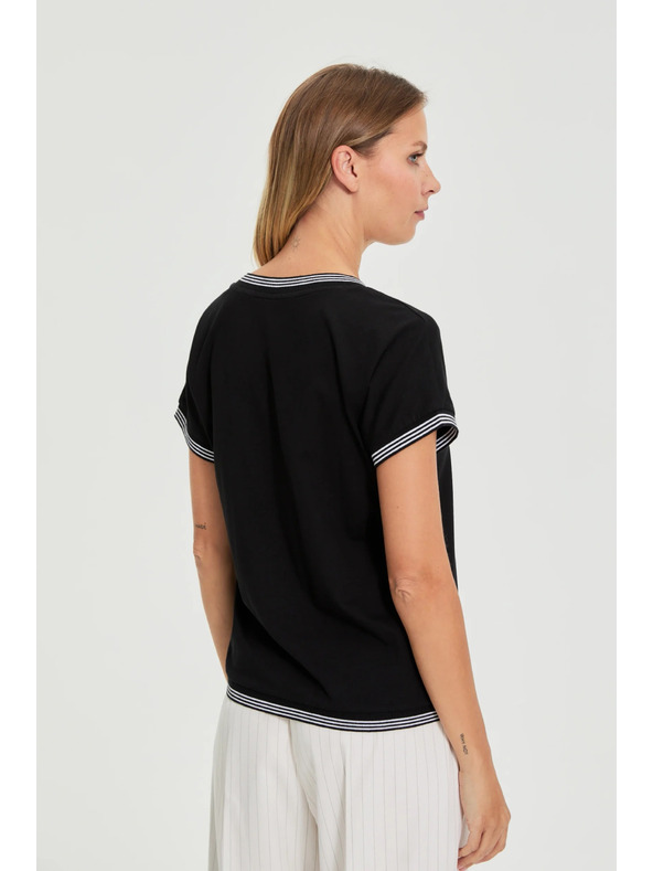 Moodo Blůzka z bavlny černá Moodo