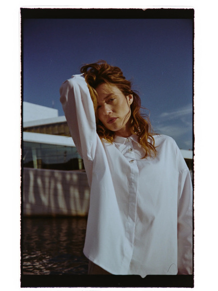 Moodo Bílá košile s ozdobnými knoflíky Moodo