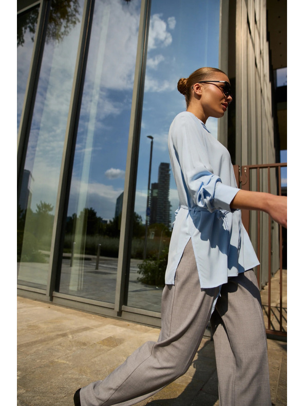 Moodo Světle modrá halenka s vázáním Moodo