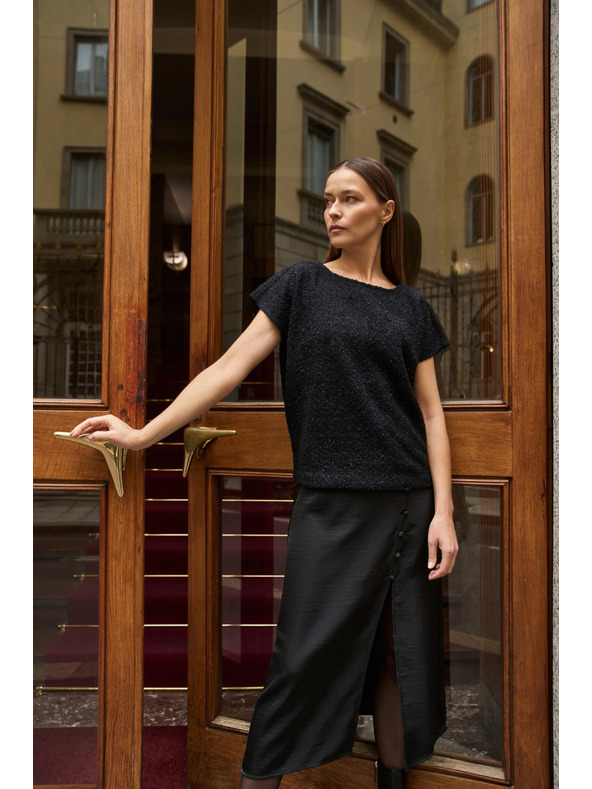 Moodo Lesklý top s krátkým rukávem černý Moodo