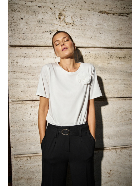 Moodo Bílé tričko s květinovým motivem Moodo