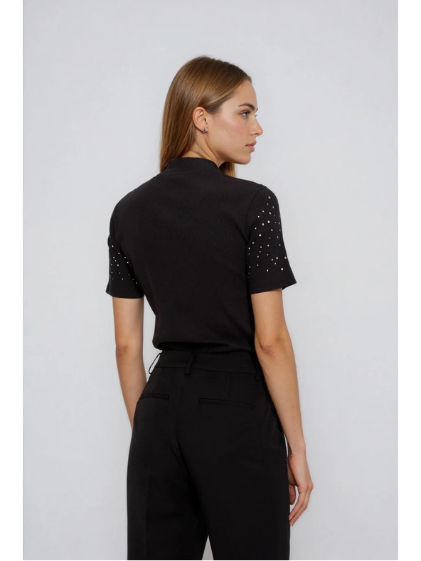 Moodo Černé tričko s krátkým rukávem Moodo