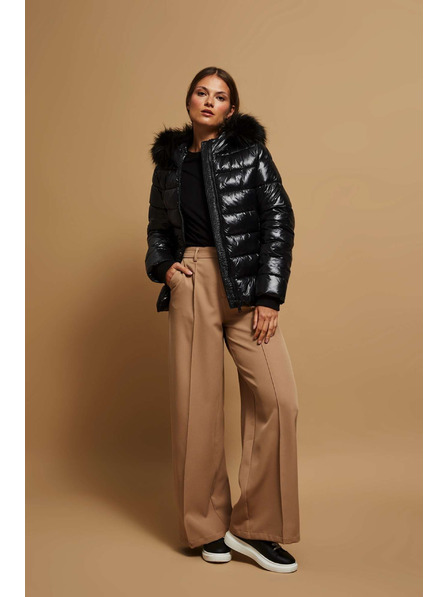 Moodo Prošívaná bunda s kožešinovou kapucí Moodo