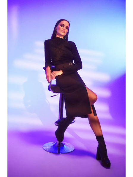 Moodo Černá halenka s polo výstřihem zdobená metalickou nití Moodo