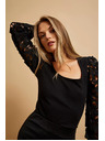 Moodo Černé tričko s krajkovými rukávy Moodo