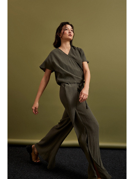 Moodo Olivové kalhoty s širokými nohavicemi a gumou v pase Moodo