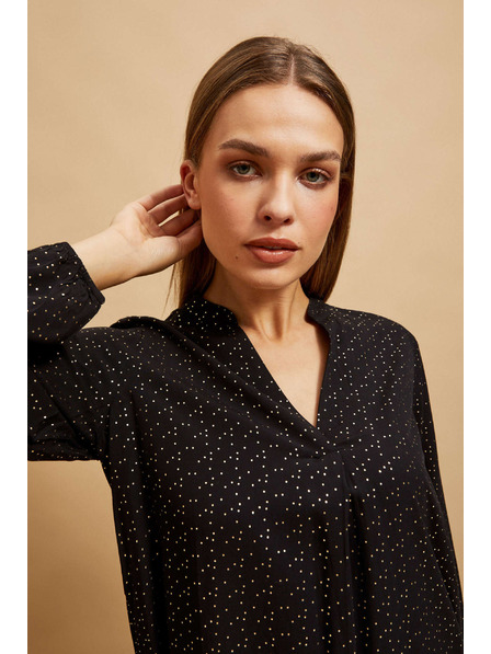 Moodo Černá košile s výstřihem do V Moodo