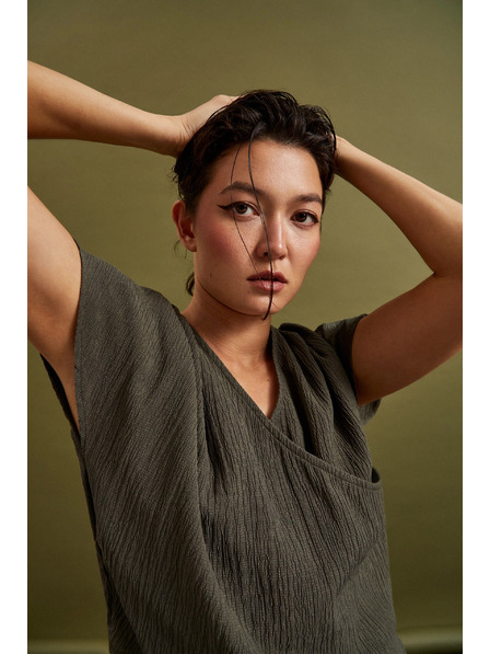 Moodo Košile s výstřihem do V a krátkými rukávy olivová Moodo