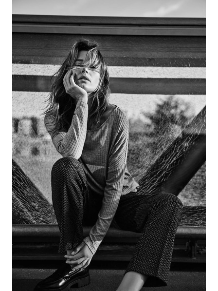 Moodo Grafitové kalhoty se vzorem rybí kosti Moodo