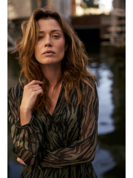 Moodo Olivové šaty se zvířecím vzorem Moodo