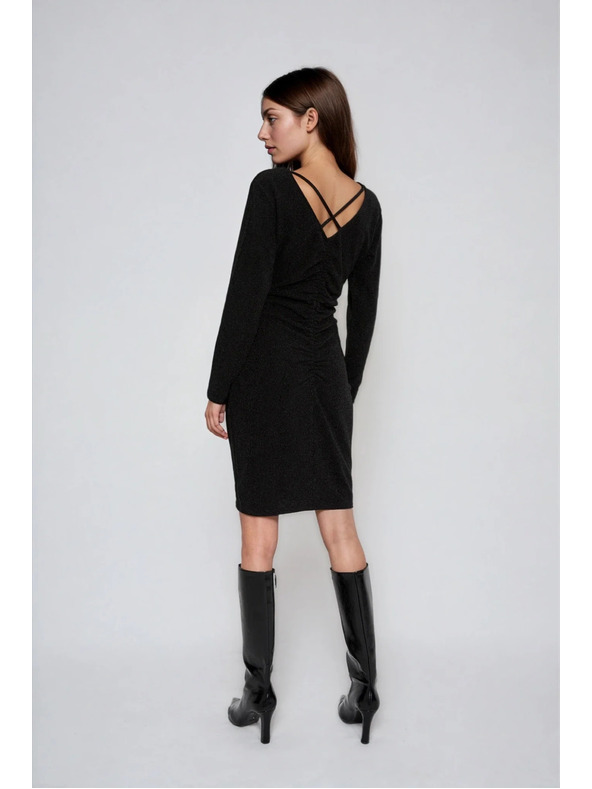 Moodo Přiléhavé černé šaty Moodo