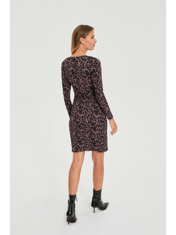Moodo Přiléhavé černé šaty Moodo