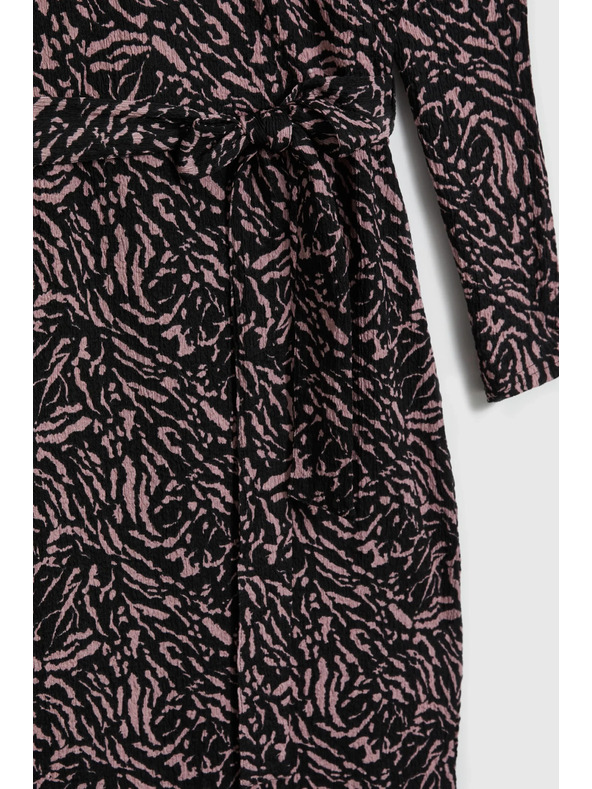 Moodo Přiléhavé černé šaty Moodo