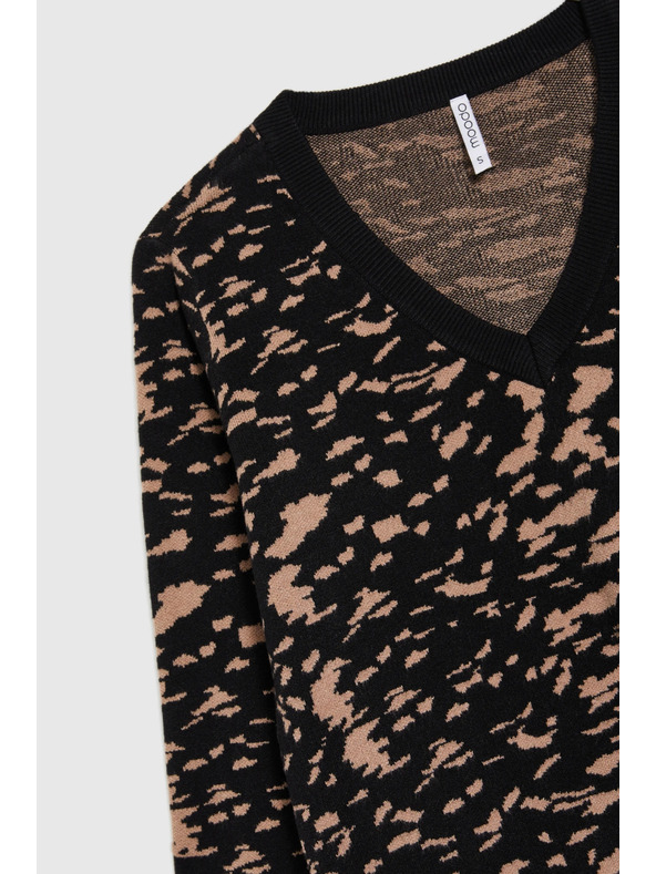 Moodo Svetr jednoduchého střihu černý Moodo