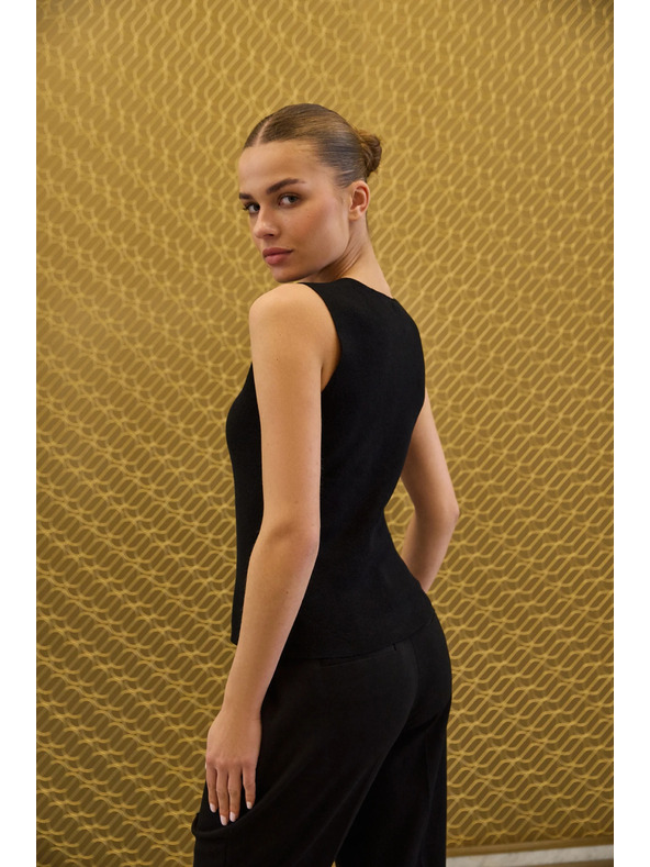 Moodo Pletená černá vesta Moodo