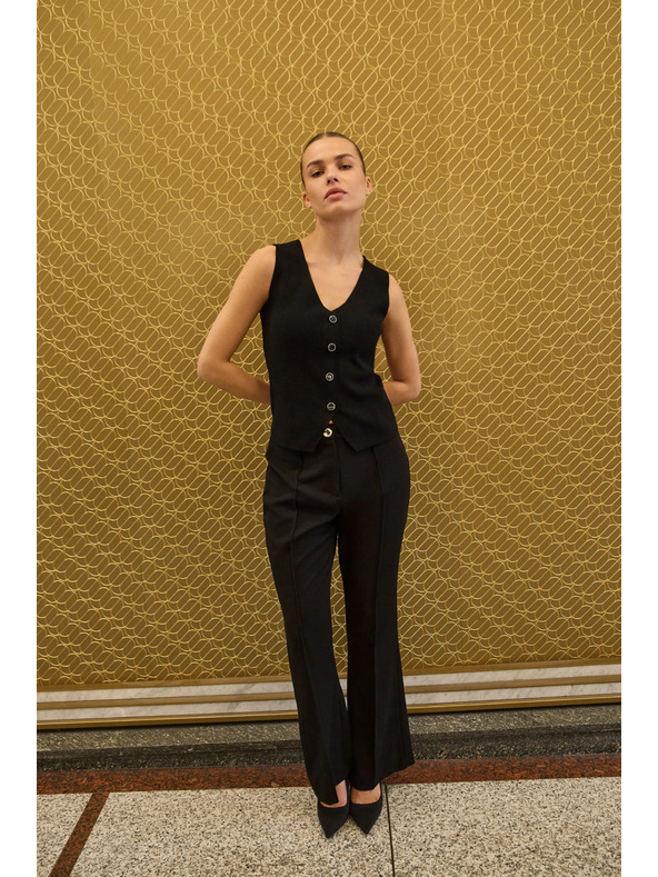 Moodo Pletená černá vesta Moodo