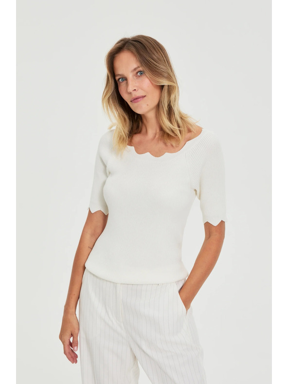 Moodo Přiléhavý bílý svetr Moodo