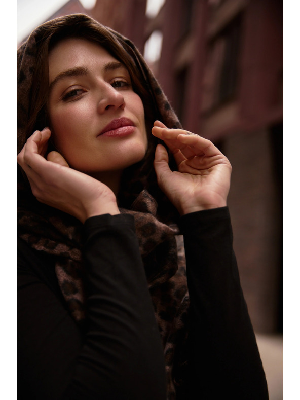 Moodo Šál v leopardím vzoru hnědý Moodo