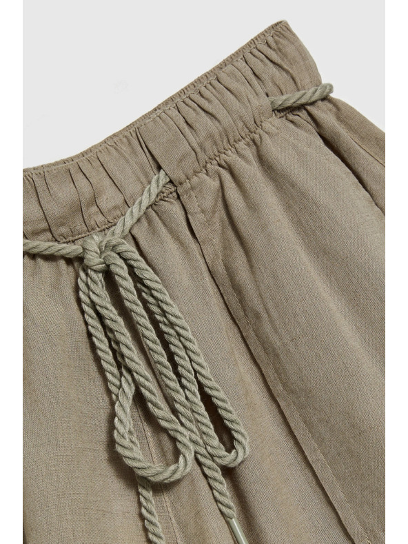 Moodo Volné olivové šortky Moodo