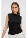 Moodo Hladký černý top Moodo