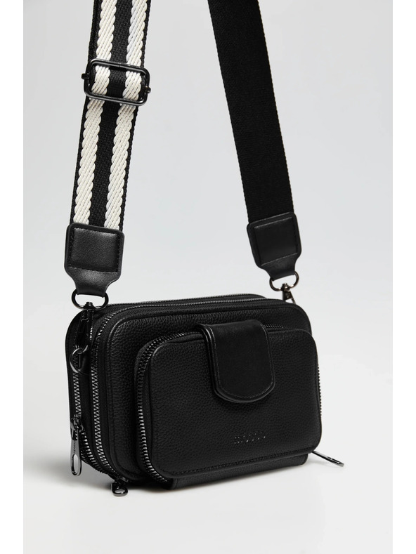 Moodo Černá taška na širokém pásku Moodo